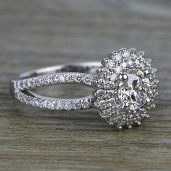 2.50 Ct Round Sunburst Halo Diamond Wedding Ring VVS1/D Moissanite Gemstone - Picture 3 of 4